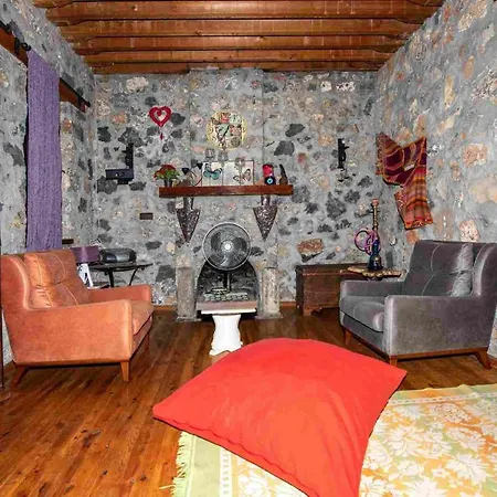 5 Star With 2 Bedrooms, 1028 *