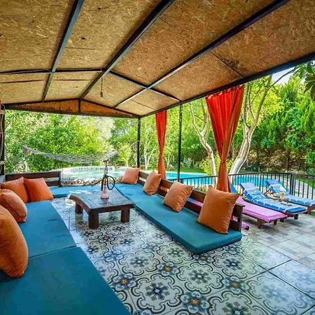 Villa 5 Star With 2 Bedrooms, 1028 *
