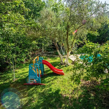 5 Star With 2 Bedrooms, 1028 Villa